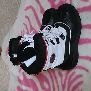 Weatherproof Womens Boots Ankle Winter Boots Lauren Black & White Size US 7 M